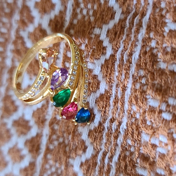 Ring - Picture 2 of 2